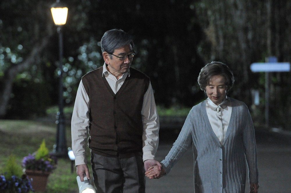 テレ朝POST » 栄（石坂浩二）と姫（八千草薫）は、なぜ手を繋ぐ