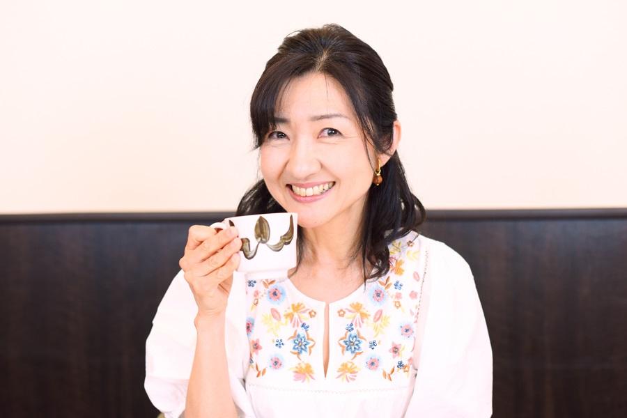 テレ朝post 元祖アイドル女子アナ 寺田理恵子 Tvで号泣 番組中に指カンチョー スカートめくり