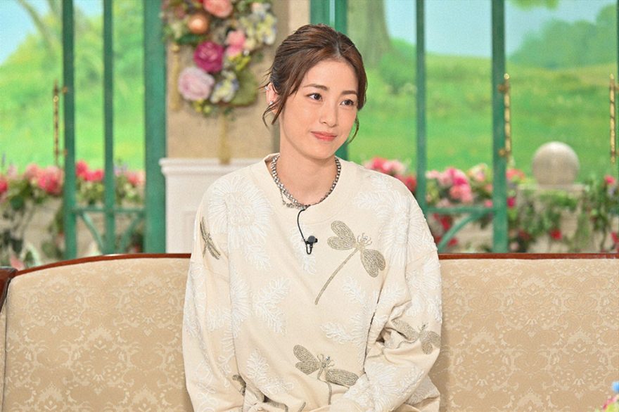 上戸彩、3児の母として子育てにも奮闘！自身も3兄妹の末っ子、母から大切なことを教わる