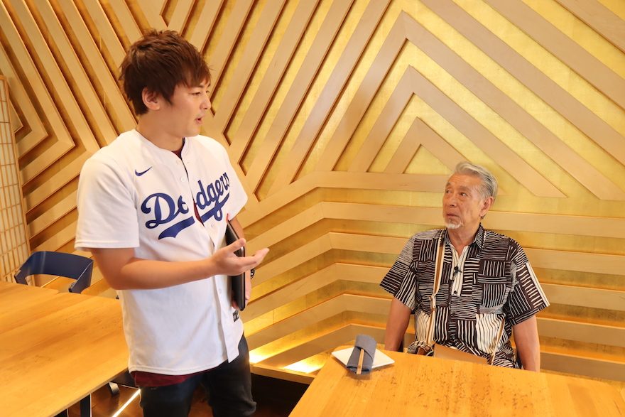 高田純次、“ドジャースカラー”のラーメンに「あららら…」 ロサンゼルスのミシュラン獲得店で戦々恐々