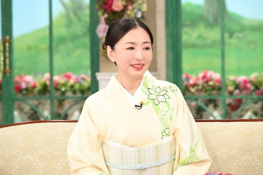 松雪泰子、麗しい着物姿で20年ぶり登場!5歳だった息子は現在25歳、同じ俳優の道に<徹子の部屋>