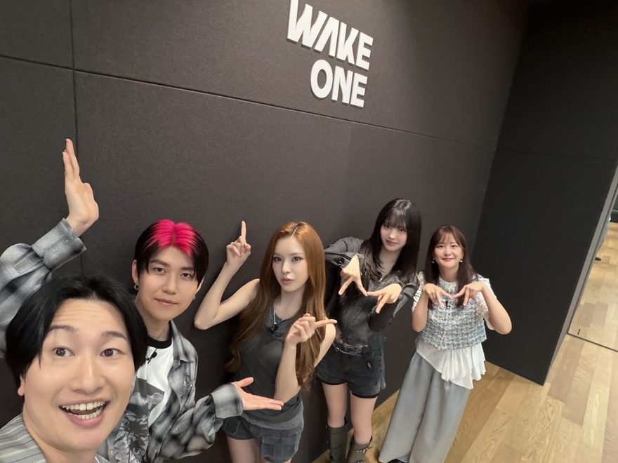 テレ朝POST » Mrs. GREEN APPLE・若井滉斗、ATEEZとゲームセンターで